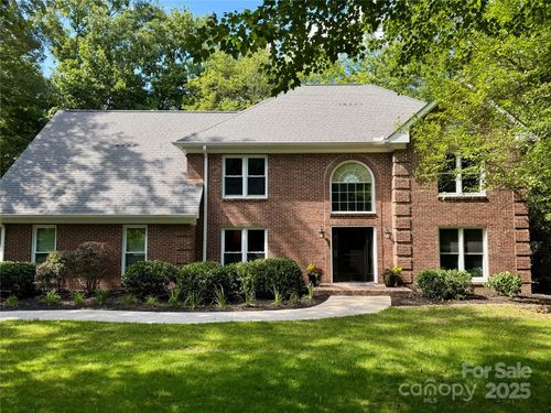 4 Quail Hollow Dr, Arden, NC, 28704-3100 | Card Image
