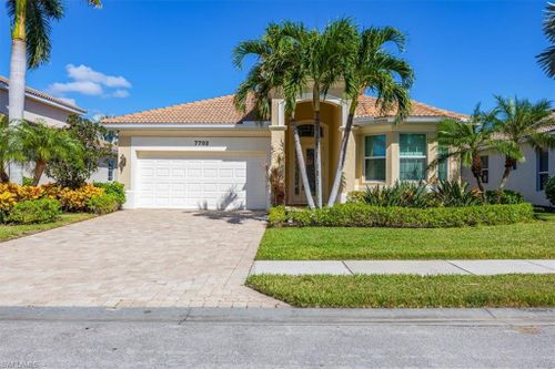 7702 Martino Cir, NAPLES, FL, 34112 | Card Image