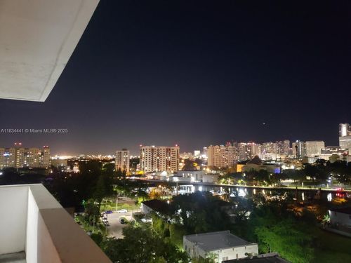 apt-906-36 Nw 6th Ave, Miami, FL, 33128-1585 | Card Image