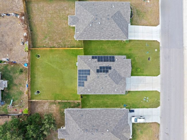 204 Hunter Loop, House other with 3 bedrooms, 2 bathrooms and null parking in Bertram TX | Image 14
