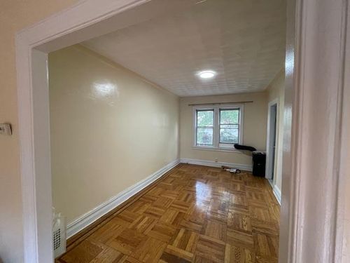 68 Harrow St, Forest Hills, NY, 11375-5157 | Card Image