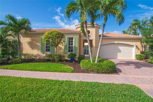 9555 E Maiden Ct, Vero Beach, FL, 32963-4592 | Card Image