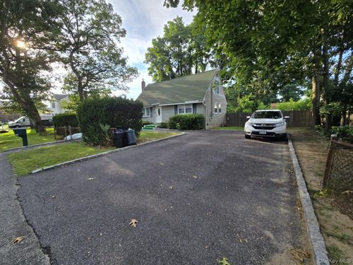 21 Henry Ave, Selden, NY, 11784-2305 | Card Image