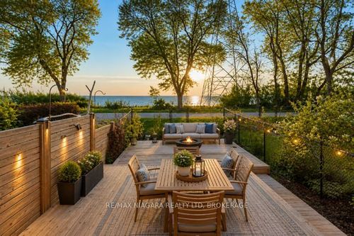 1069 Beach Blvd, Hamilton, ON, L8H6Z9 | Card Image