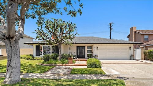 8741 La Roca Ave, Fountain Valley, CA, 92708-5011 | Card Image