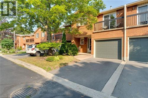 7-1205 Lamb'S Crt, Burlington, ON, L7S2G4 | Card Image