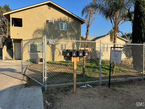 d-2207 River Blvd, Bakersfield, CA, 93305-3039 | Card Image