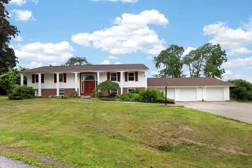326 Roberts Dr, Newark, OH, 43056-9206 | Card Image