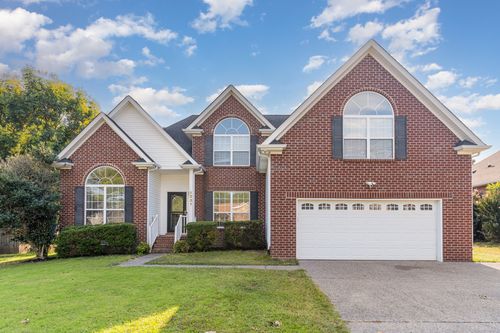 1231 Wentworth Dr, Gallatin, TN, 37066-7523 | Card Image