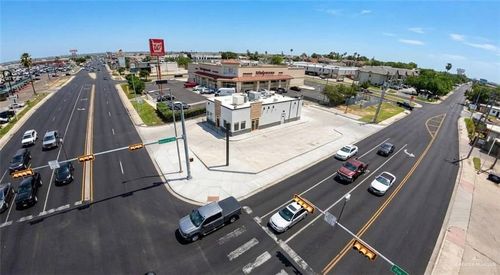 2201 E Saunders, Laredo, TX, 78041 | Card Image