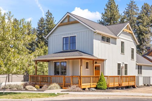 446 S Cottonwood St, Sisters, OR, 97759-2737 | Card Image