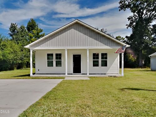 a-302 Stancil St, Smithfield, NC, 27577-3128 | Card Image