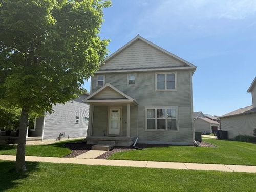 3805 Stonebridge Dr, Madison, WI, 53719-6229 | Card Image