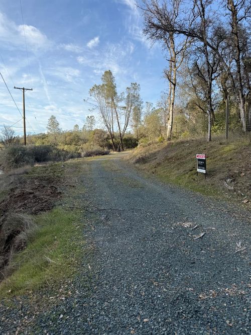 11793 Cinnabar Ct, Penn Valley, CA, 95946 | Card Image
