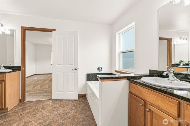 20409 197 Th Ave E, House other with 4 bedrooms, 3 bathrooms and 4 parking in Orting WA | Image 25