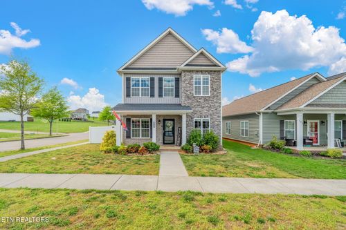 101 Hardinberry St, Oak Ridge, TN, 37830-3024 | Card Image