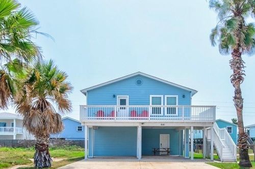 641 Dolphin Cir, Port Aransas, TX, 78373-5400 | Card Image