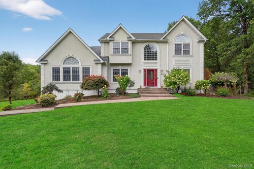 48 Brennan Ct, Chester, NY, 10918-1142 | Card Image