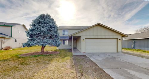 6412 Ruth Dr, Pasco, WA, 99301-7829 | Card Image