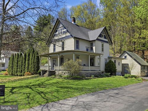 115 State St, Nicholson, PA, 18446-8210 | Card Image