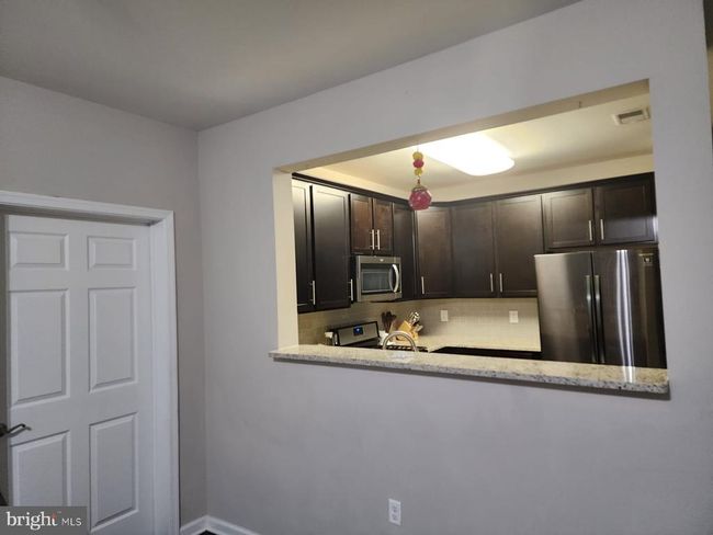 1118 Halifax Pl, Condo with 2 bedrooms, 2 bathrooms and null parking in Hamilton NJ | Image 4