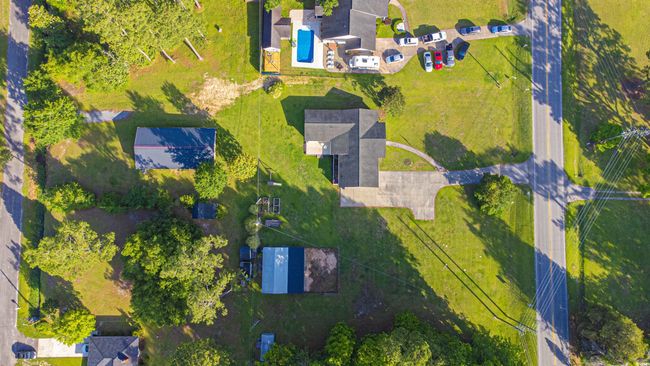 Bird's eye view of a pool | Image 40