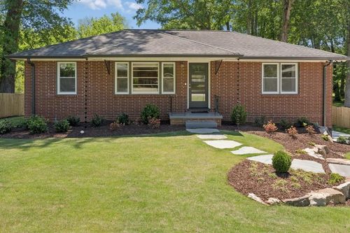 3306 Woodview Dr Se, Smyrna, GA, 30082-2421 | Card Image