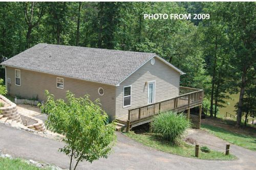 97 Cedar Bluff Ln, Hardy, VA, 24101-3103 | Card Image