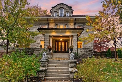 444 Gladstone Blvd, Kansas City, MO, 64124-1823 | Card Image