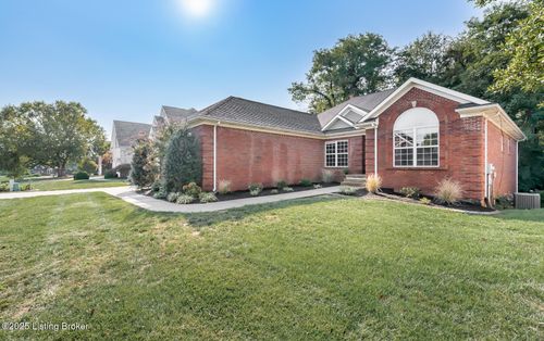 3406 Tucker Wood Ln, Louisville, KY, 40299-4585 | Card Image