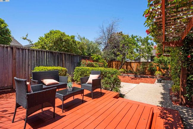 139 Justin Cir, House other with 3 bedrooms, 2 bathrooms and 2 parking in Alameda CA | Image 31