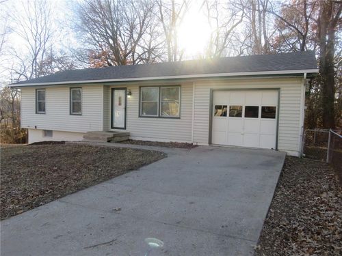 114 N Emerson Street, Kansas City, MO, 64119 | Card Image