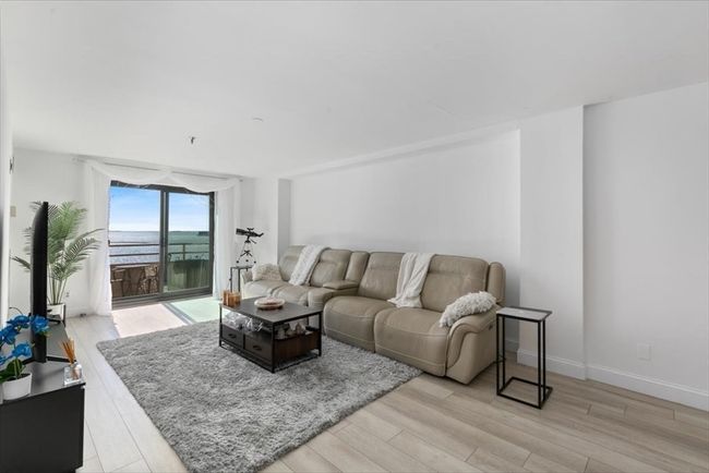 APT-1615 - 376 Ocean Ave, Condo with 2 bedrooms, 2 bathrooms and null parking in Revere MA | Image 10
