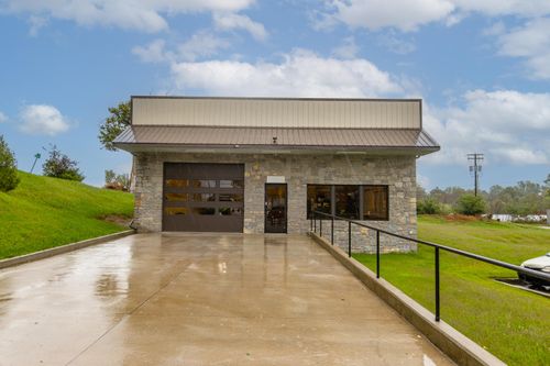 784 S 4th St, Danville, KY, 40422-2127 | Card Image