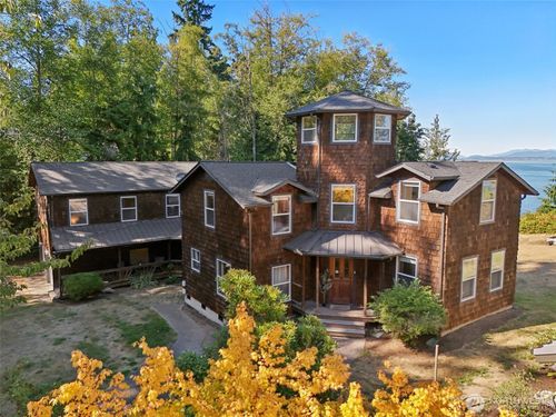 2681 Se Camano Dr, Camano Island, WA, 98282-8238 | Card Image