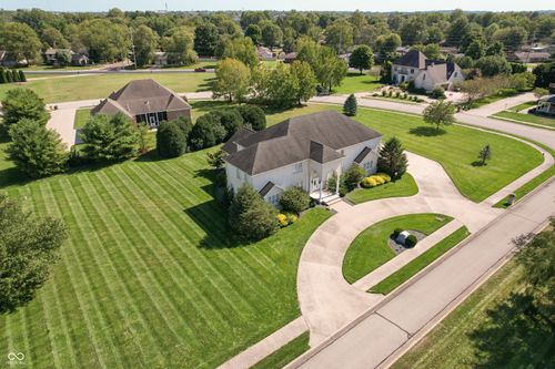 1644 Windsor Ct, Seymour, IN, 47274-1984 | Card Image