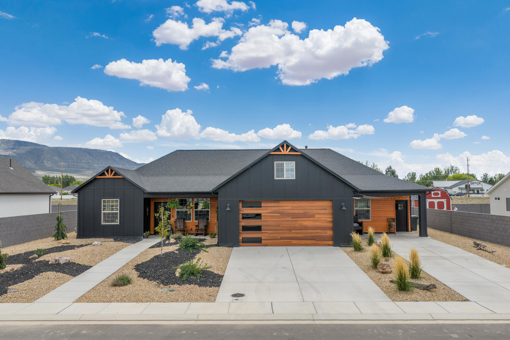 Residential in Enoch