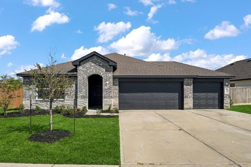 901 Brazos Trl, Dayton, TX, 77535-2786 | Card Image