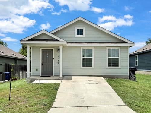 1215 Robbins Pt, San Antonio, TX, 78245-4022 | Card Image