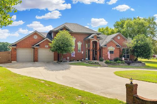 114 Kiowa Dr N, Lake Kiowa, TX, 76240-9534 | Card Image