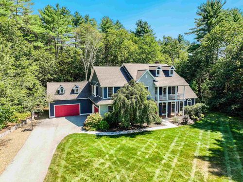 1 Deer Track Ln, Concord, NH, 03301-7916 | Card Image