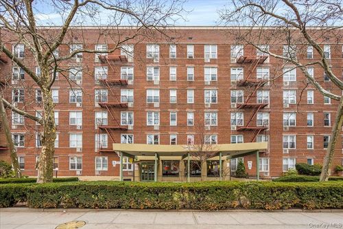 5g-59-30 108th St, Corona, NY, 11368-4549 | Card Image