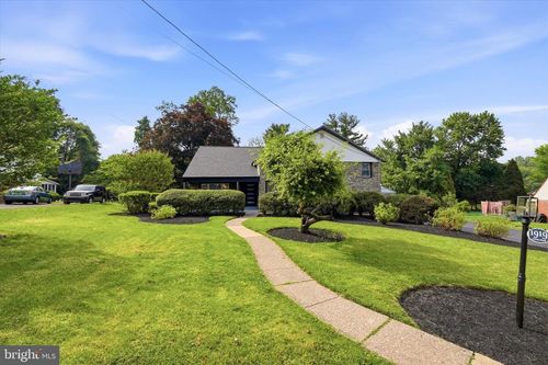 1919 Cobden Rd, GLENSIDE, PA, 19038-7221 | Card Image