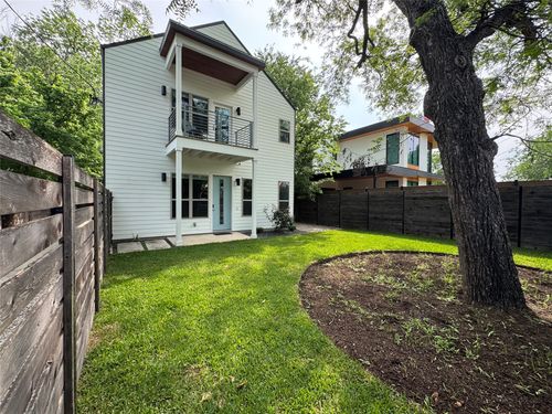 a-2811 Garwood St, Austin, TX, 78702-3620 | Card Image