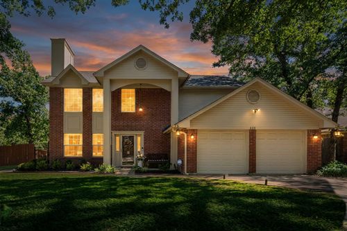 420 Misty Oaks St, Azle, TX, 76020-2579 | Card Image