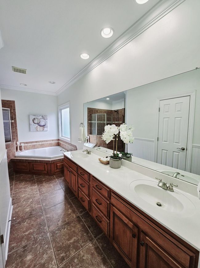 8739 Gentle Mist Cir, Home with 4 bedrooms, 3 bathrooms and 2 parking in Ooltewah TN | Image 17