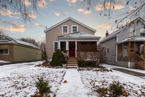 757 Victoria St, Kingston, ON, K7K4S9 | Card Image