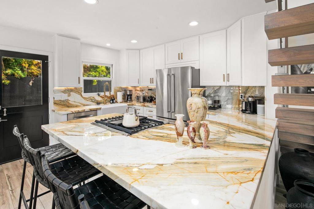 Residential Lease in Solana Beach 4