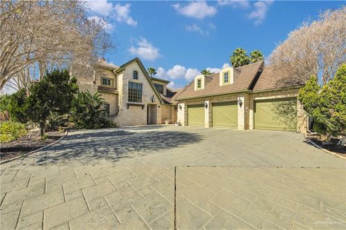 7417 N 4th St, McAllen, TX, 78504-1843 | Card Image