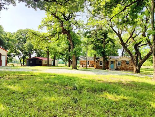105 W 128th St, Perkins, OK, 74059-3581 | Card Image